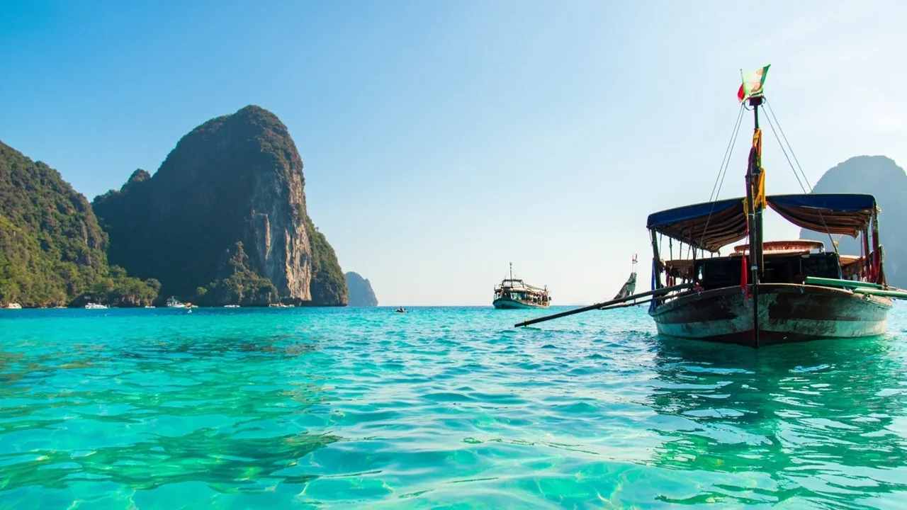 El Nido vs Coron Philippines 2026: Which Island Wins?