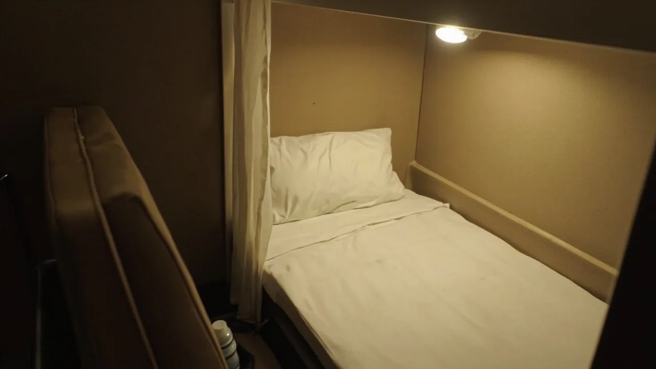VIP Sleeper Bus Vietnam Booking: Worth the Bump-Up?