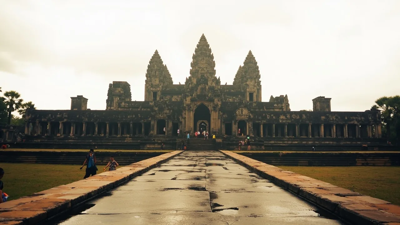 Visiting Cambodia in November 2026: Weather & Crowds Guide